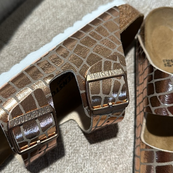 Birkenstocks Arizona Gator Golden Rose - Picture 3 of 4